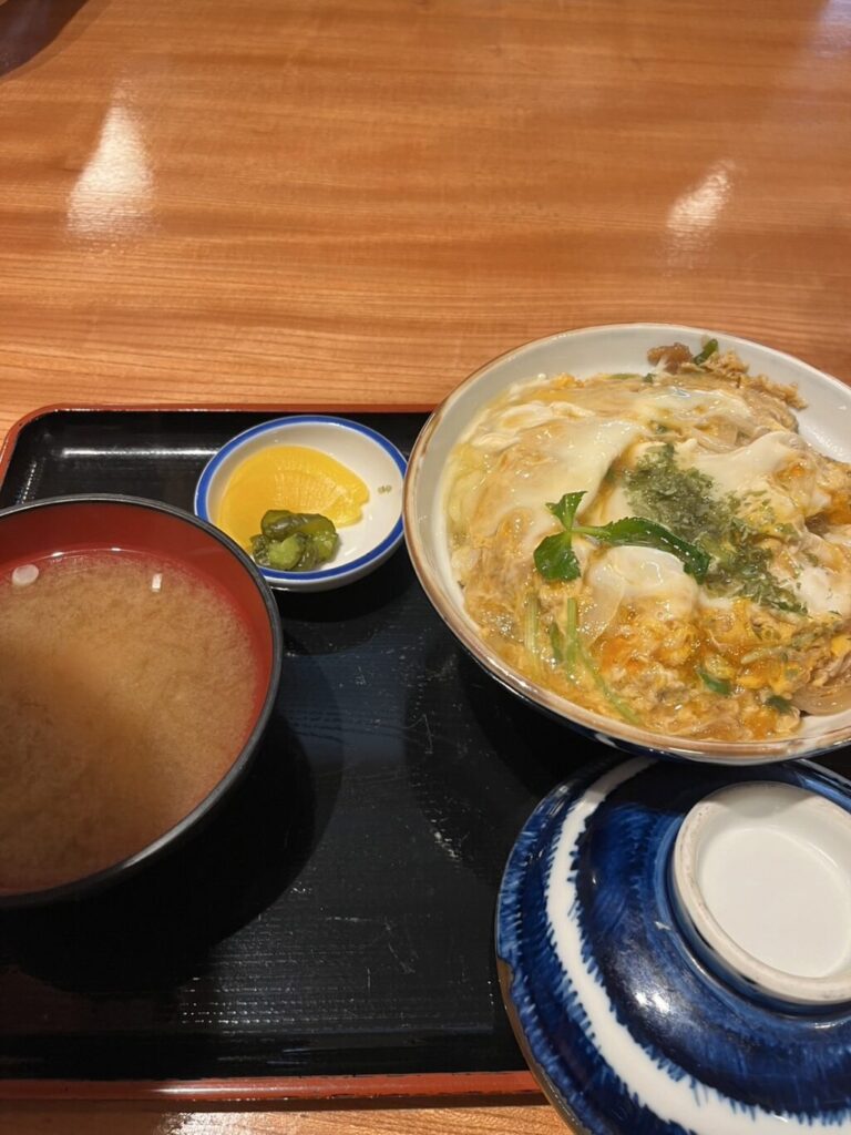 本宮市　かしわや　ソースかつ丼